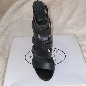 Steve Madden Black Block Heel Sandal.